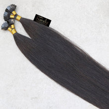 Laden Sie das Bild in den Galerie-Viewer, Premium europäische Echthaar Keratin Bonding Extensions ( 60cm )